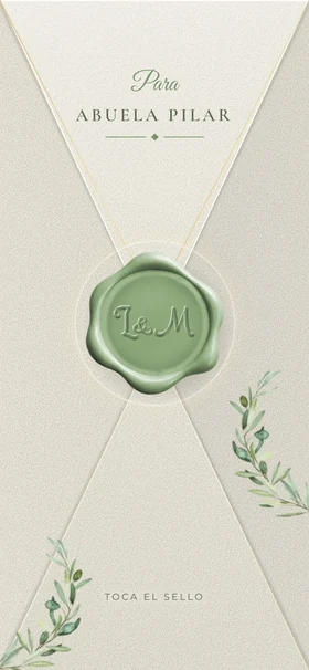El sobre de una invitación de boda original con el nombre de la invitada y las iniciales de la pareja en el lacre verde