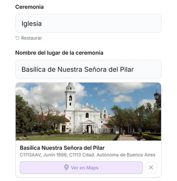 El editor en el celular con el título Iglesia escrito por los novios y la Basílica de Nuestra Señora del Pilar encontrada con su dirección y su foto